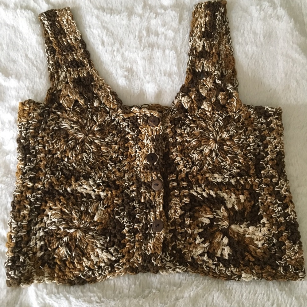 Vintage 90s Jungle Planet  Crochet crop top